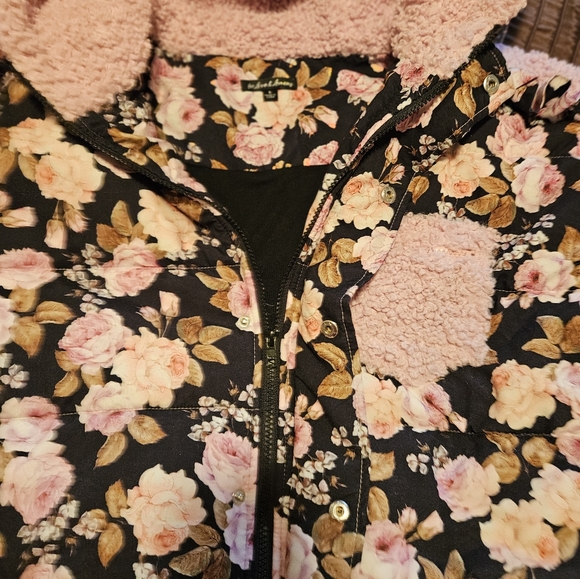 FOR LOVE & LEMONS Hooded Sherpa Lined Puffer Jacket - Picture 7 of 7